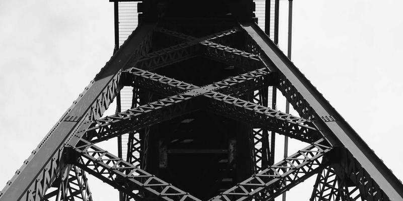 互联网技术80:软件开发与移动应用如何重塑数字时代